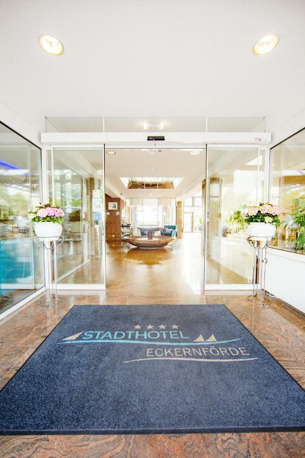 Stadthotel Екернферде Екстер'єр фото
